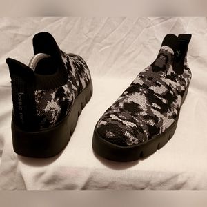 Bernie Mev FX Luna Pewter Camo Womens Casual Sneakers Walking Slip On Sz 40(9)